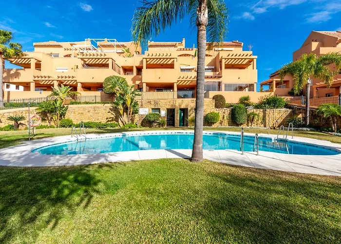 Los Lagos Golf II Charming 3 Bedroom Apartment In Marbella